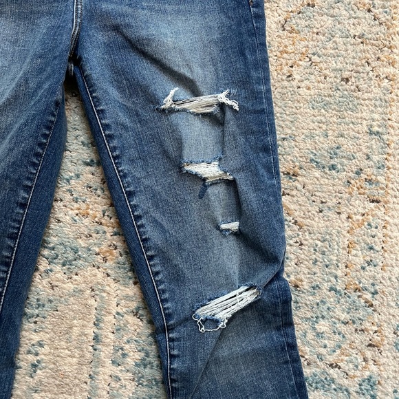 [Abercrombie & Fitch] Simone Distressed High Rise Skinny Jeans- Size 28/6 - Picture 5 of 8